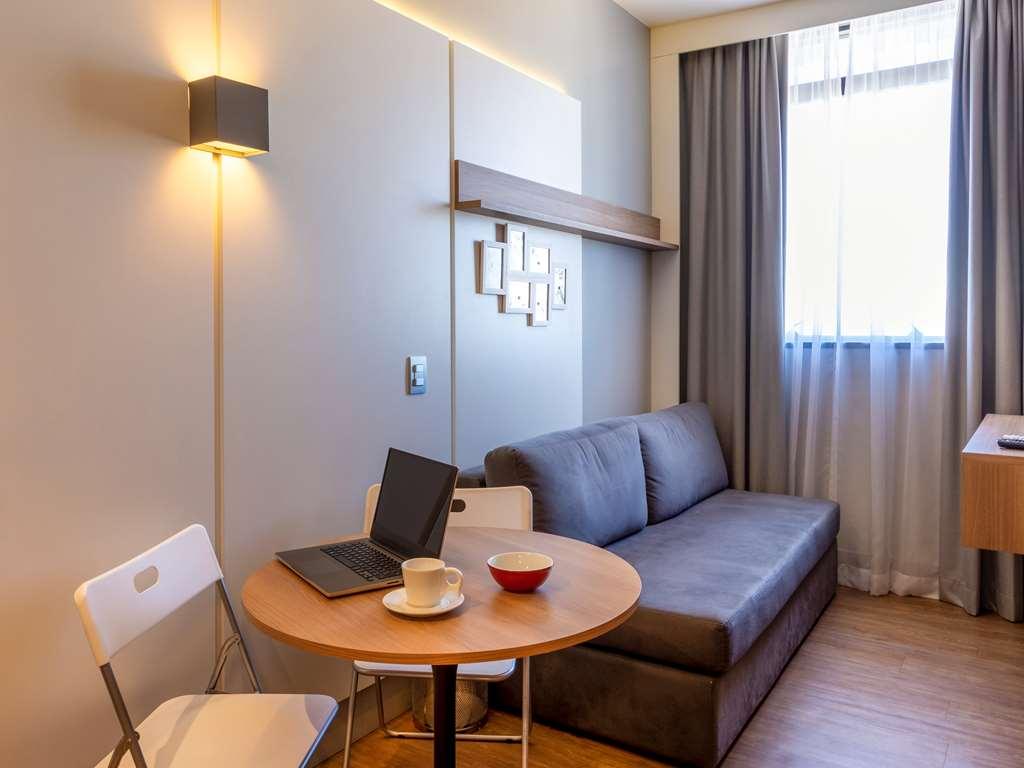 Aparthotel Adagio Curitiba Batel Стая снимка
